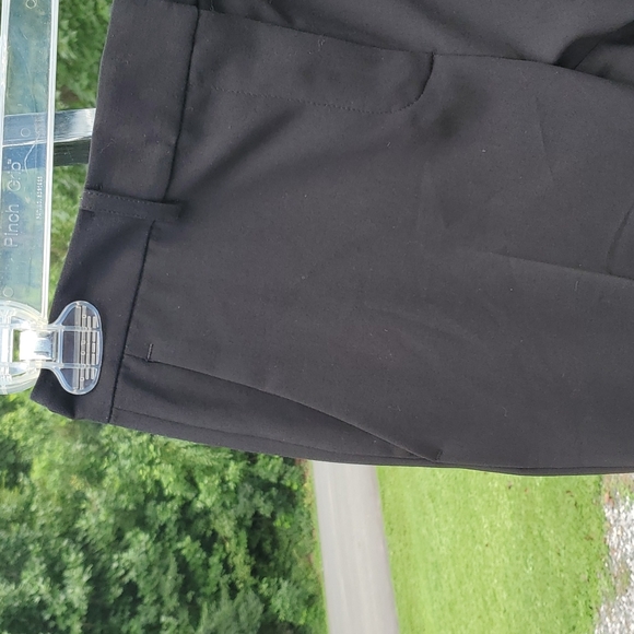 DKNY office attire - sz. 0 - Picture 3 of 8